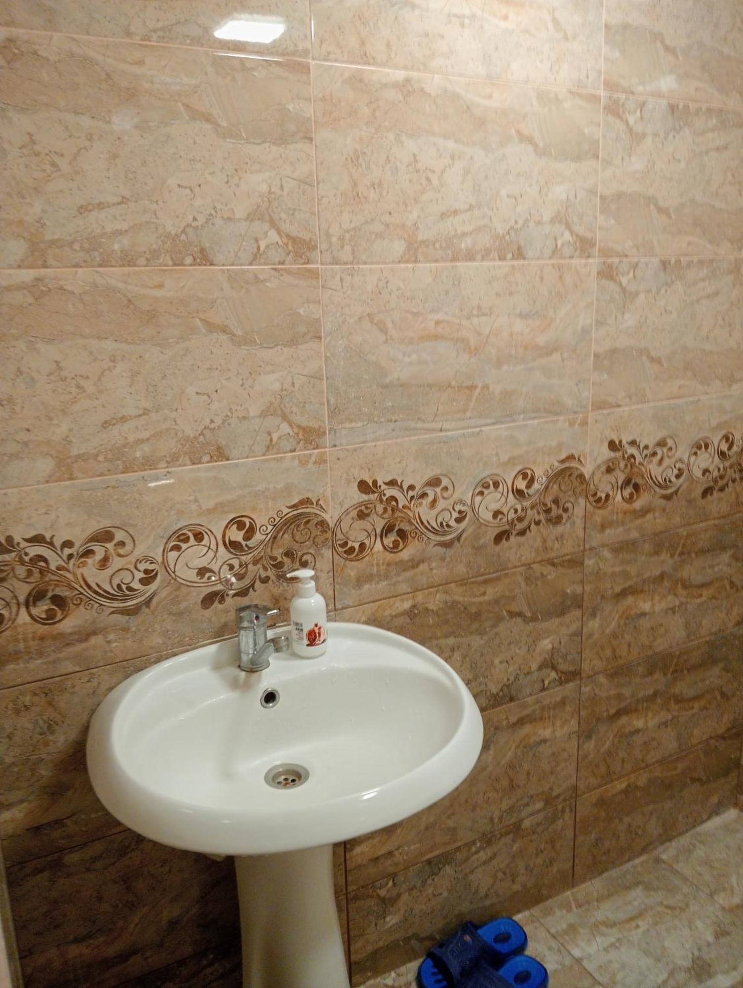 Apartment On The Delara Aliyeva Street 巴库 外观 照片