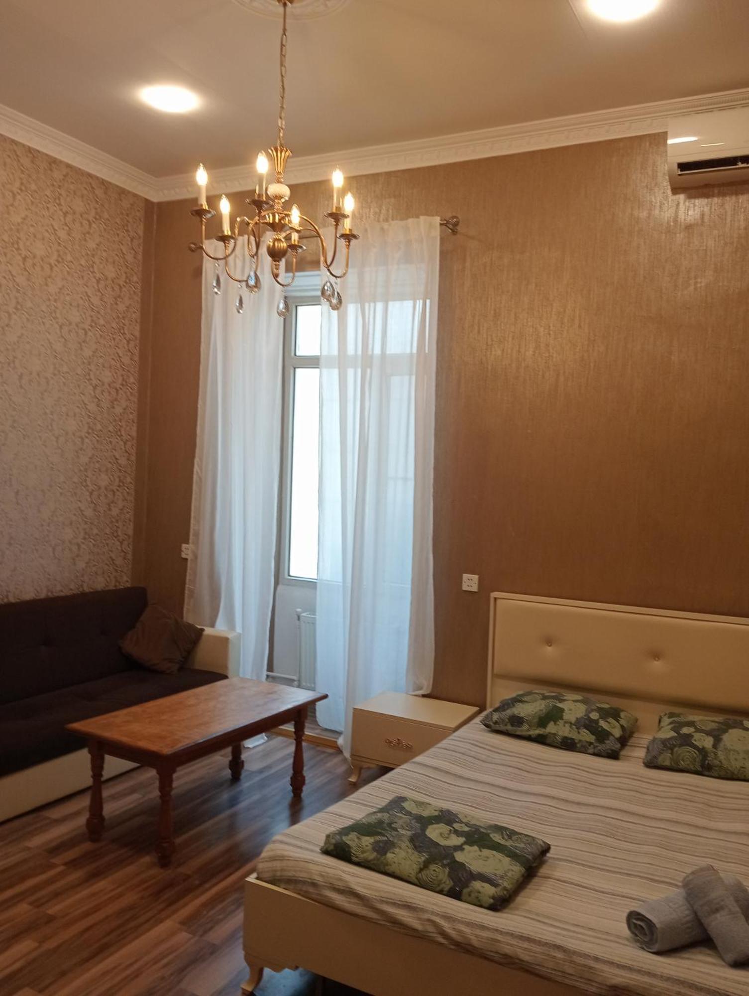 Apartment On The Delara Aliyeva Street 巴库 外观 照片