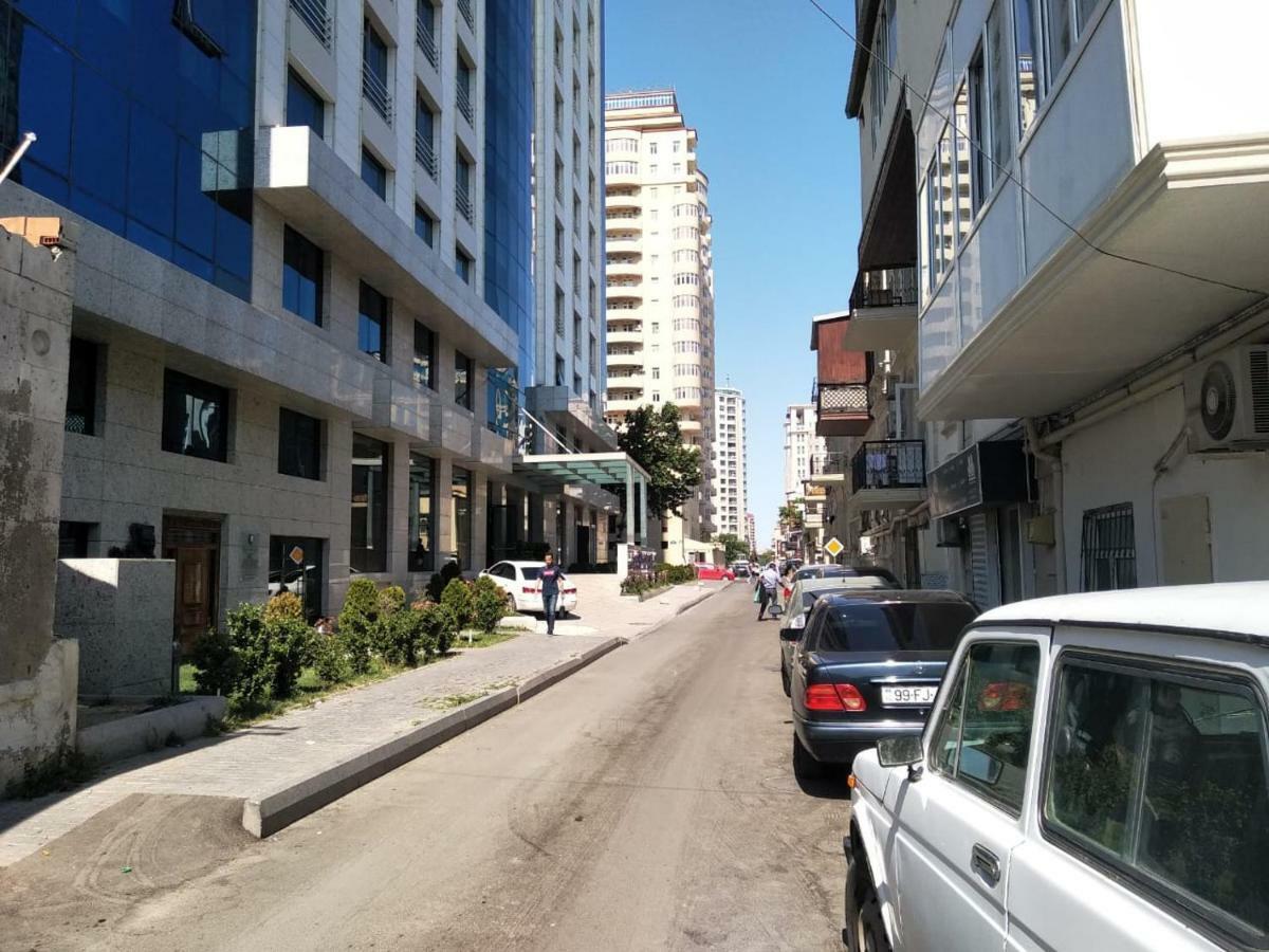 Apartment On The Delara Aliyeva Street 巴库 外观 照片